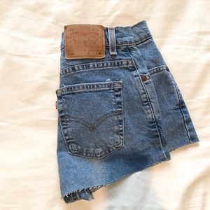 Vintage Levi shorts!